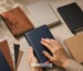 ajanda kapağı nasıl olmalı ajanda kapak malzemeleri deri ajanda kapağı termo deri ajanda suni deri ajanda bez cilt ajanda keten kapak ajanda kraft kapak ajanda yumuşak kapak ajanda sert kapak ajanda dokulu ajanda kapağı prestijli ajanda tasarımı